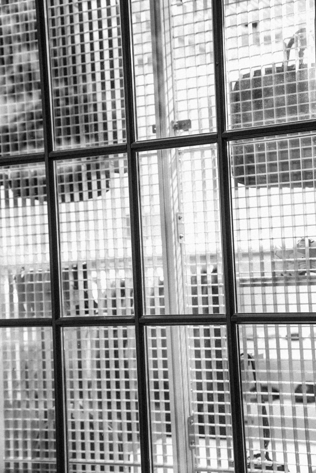 VAYY - YOUR SOURCE FOR THE BEST BRANDS AND ARTIST STUFF